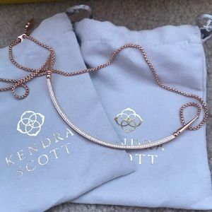 Rose gold Kendra Scott Scottie necklace
